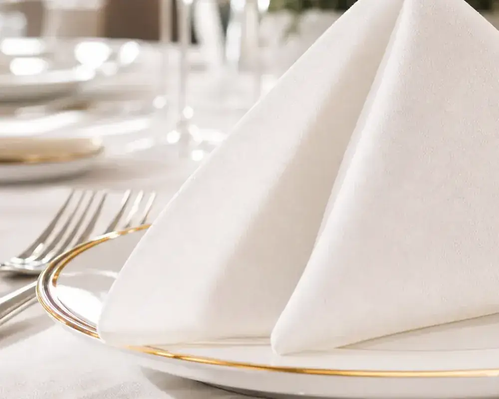 Premium 40x40 airlaid dinner napkin for hospitality service