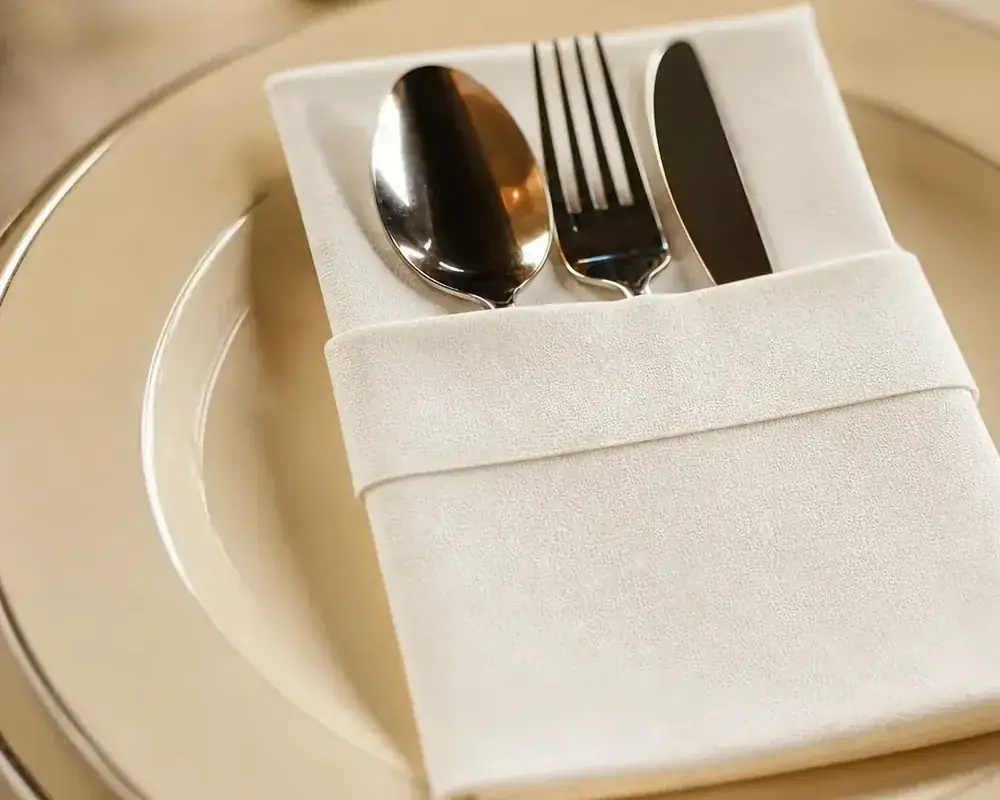 Airlaid pocket cutlery napkin stack for buffet service